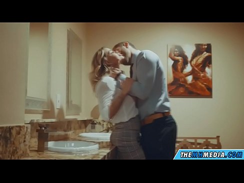 ❤️ כשבלונדינית חזה מפתה אותך בשירותים ציבוריים ❤️❌ סרטון מזוין  ב-iw.pornpictureshq.ru ❌❤